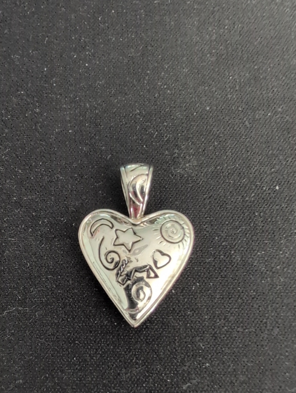 2 Sided Silver Heart Pendant Necklace